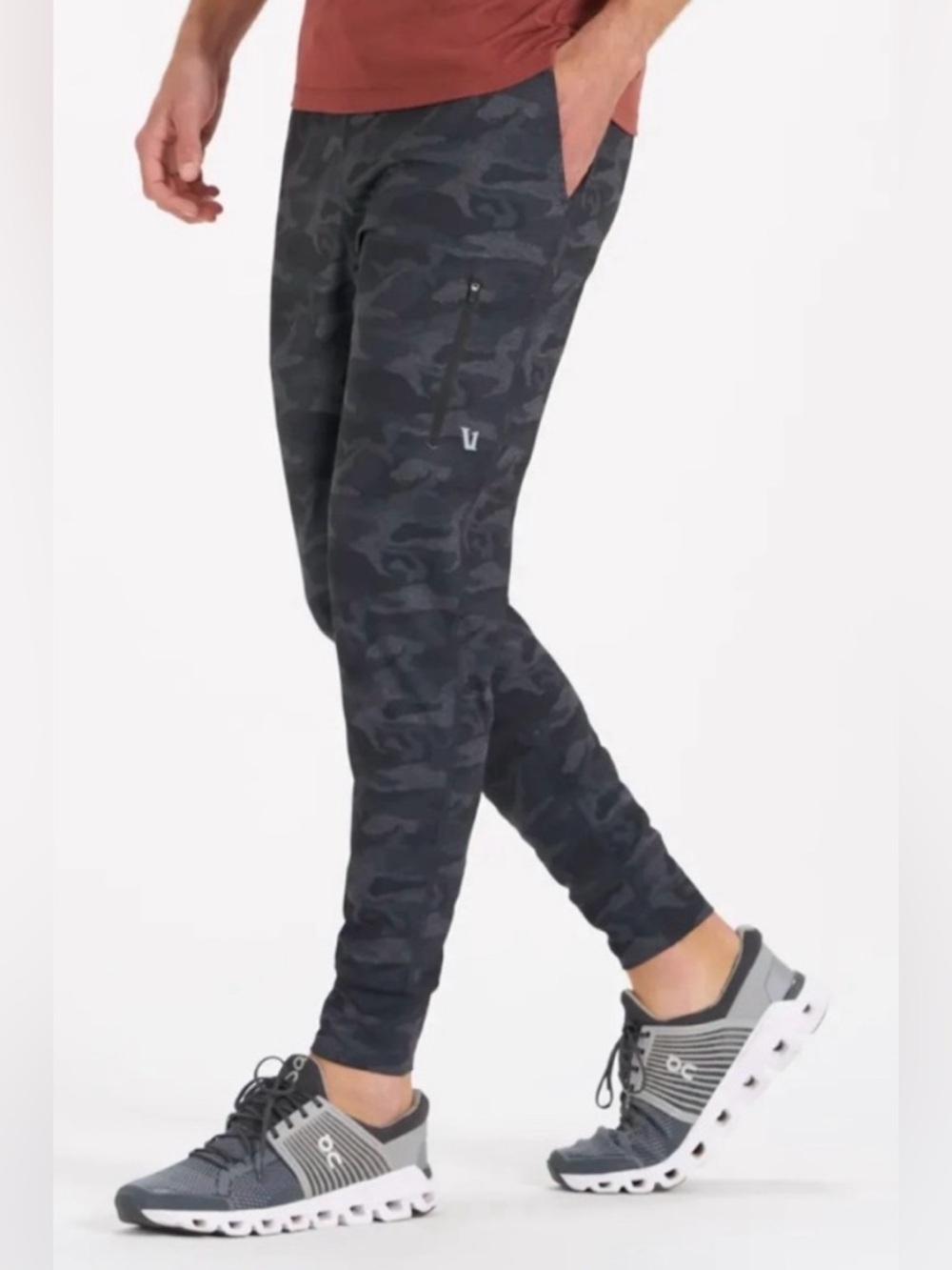 Vuori Sunday Performance Camo Jogger Men’s M/L - Picture 7 of 15